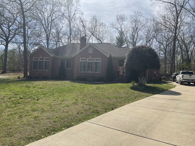 106 Blanton Ct, Tullahoma, TN 37388