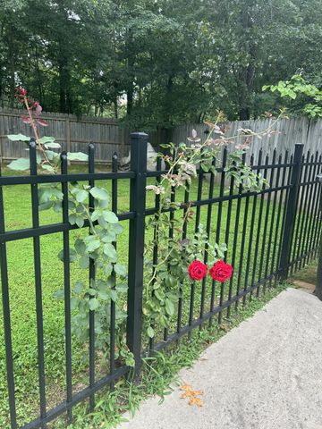 106 Blanton Ct, Tullahoma, TN 37388