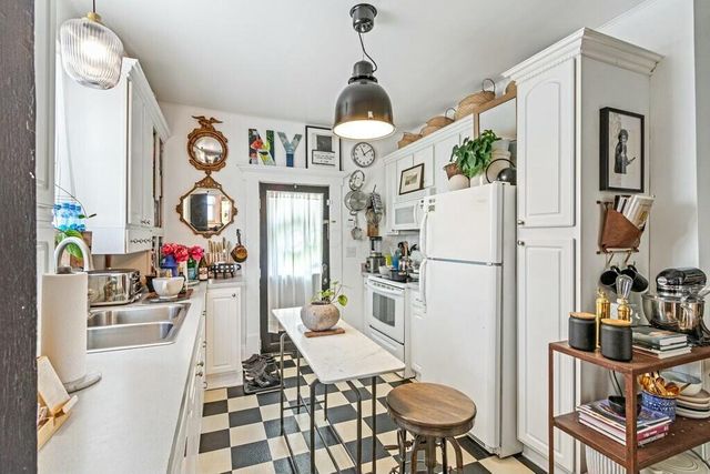 383 Schiller Alley, Columbus, OH 43206