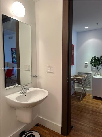 2001 Meridian Ave 309, Miami Beach, FL 33139