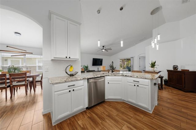 13613 BUDWORTH CIRCLE, Orlando, FL 32832