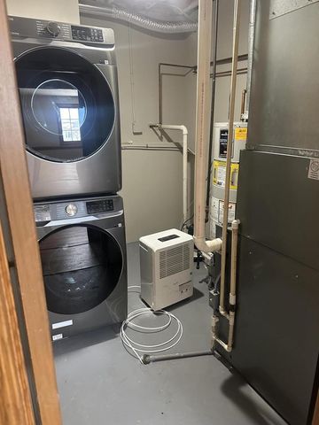 7765 S Mission DRIVE, Franklin, WI 53132