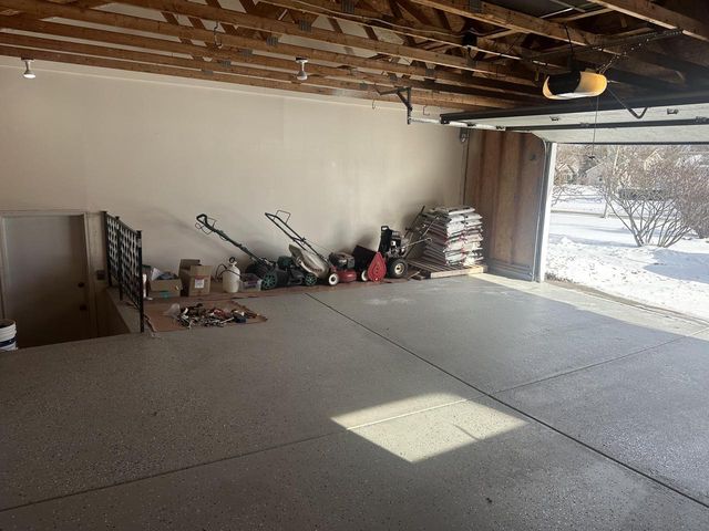 7765 S Mission DRIVE, Franklin, WI 53132