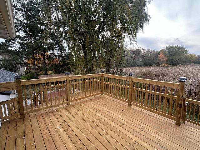 7765 S Mission DRIVE, Franklin, WI 53132