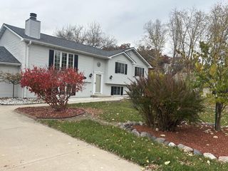 7765 S Mission DRIVE, Franklin, WI 53132