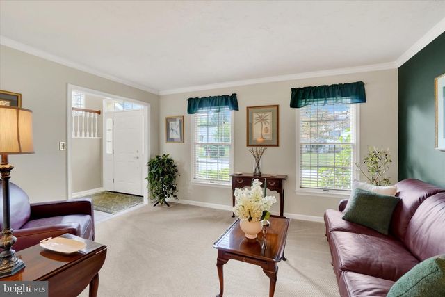 142 HERSHEY CIR, Stewartstown, PA 17363