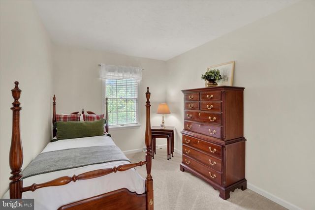 142 HERSHEY CIR, Stewartstown, PA 17363