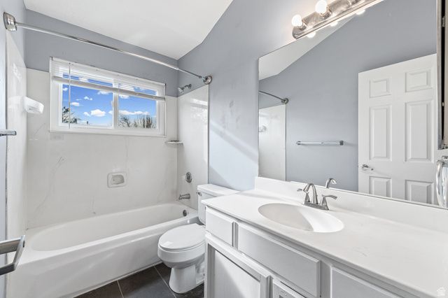 160 COUNTRY CLUB DR, Stansbury Park, UT 84074