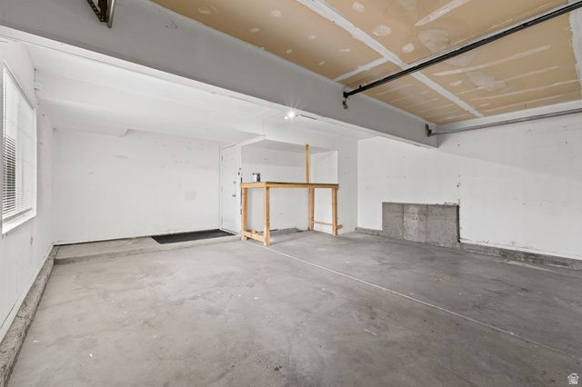 160 COUNTRY CLUB DR, Stansbury Park, UT 84074