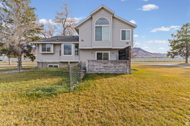 160 COUNTRY CLUB DR, Stansbury Park, UT 84074