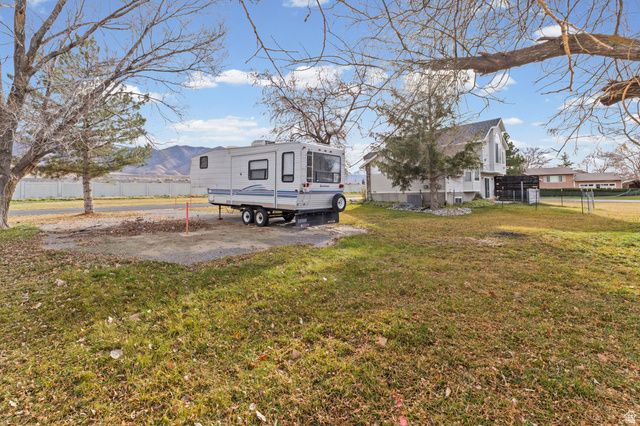 160 COUNTRY CLUB DR, Stansbury Park, UT 84074