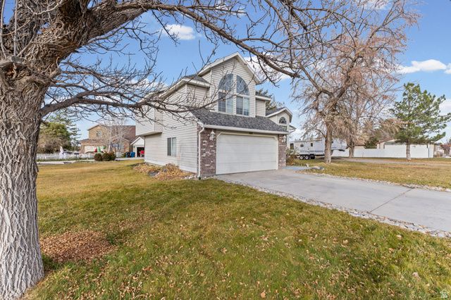 160 COUNTRY CLUB DR, Stansbury Park, UT 84074