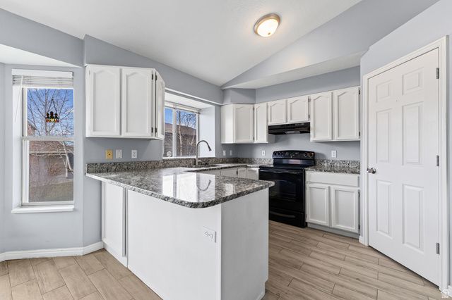 160 COUNTRY CLUB DR, Stansbury Park, UT 84074