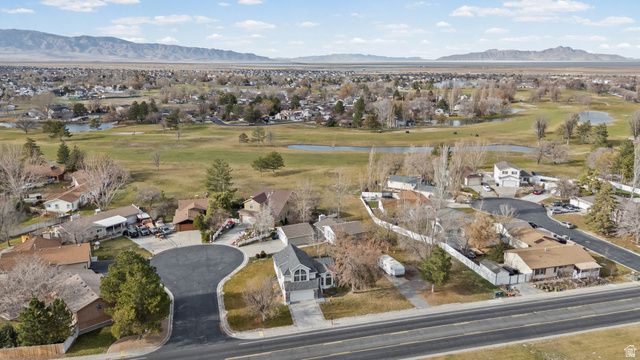 160 COUNTRY CLUB DR, Stansbury Park, UT 84074
