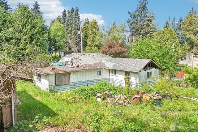 12242 10th Avenue S, Seattle, WA 98168