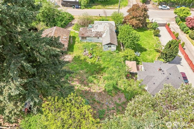 12242 10th Avenue S, Seattle, WA 98168