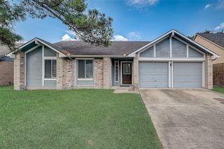 111 Ambershadow Drive, Houston, TX 77015