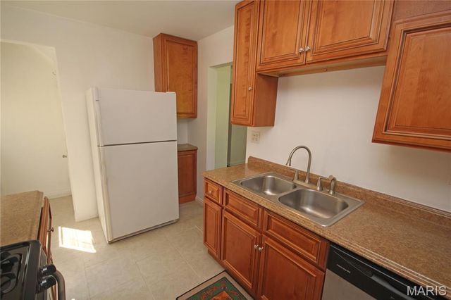 9721 Greenwood Terrace, Rock Hill, MO 63119