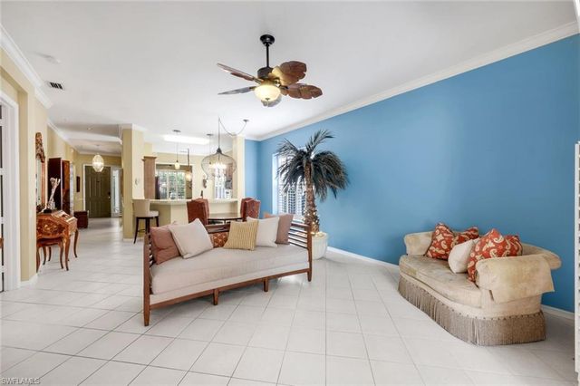 1814 Leamington LN, Naples, FL 34109