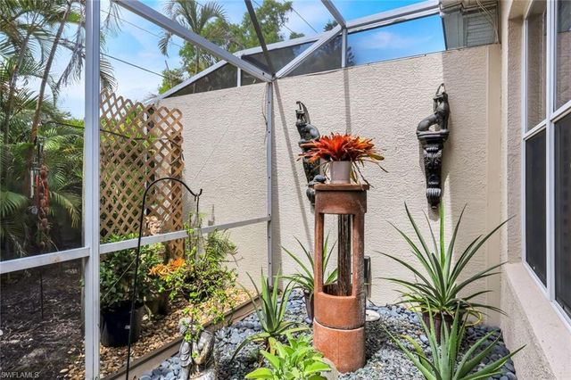 1814 Leamington LN, Naples, FL 34109
