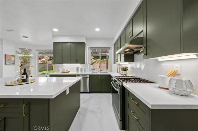 21111 Stockton Pass Rd, Walnut, CA 91789