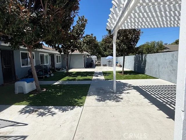 17132 Emerald 4, Huntington Beach, CA 92647
