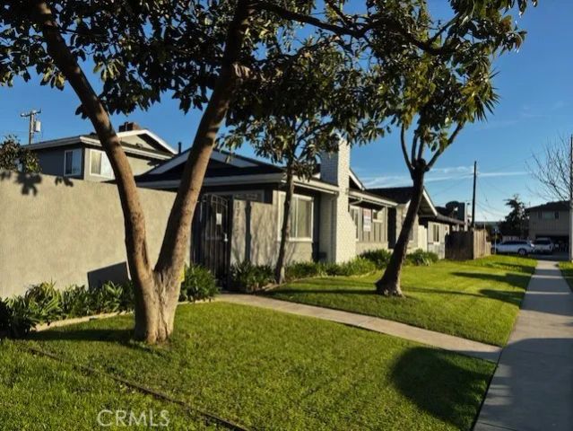 17132 Emerald 4, Huntington Beach, CA 92647