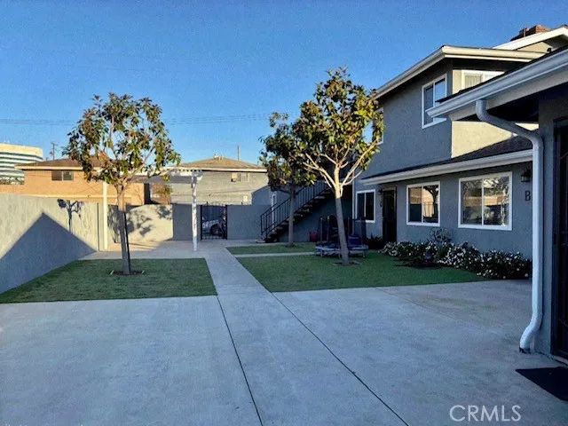 17132 Emerald 4, Huntington Beach, CA 92647