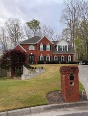 1110 Sheridan Way, Gainesville, GA 30506