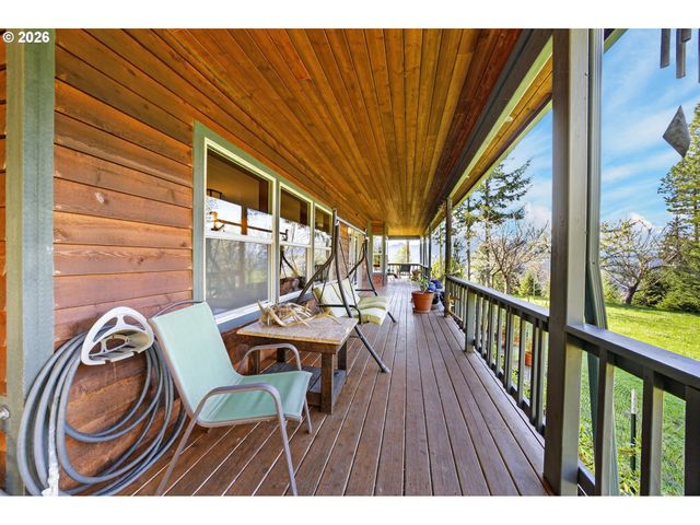 1020 SPOONER RIDGE Ln, Oakland, OR 97462