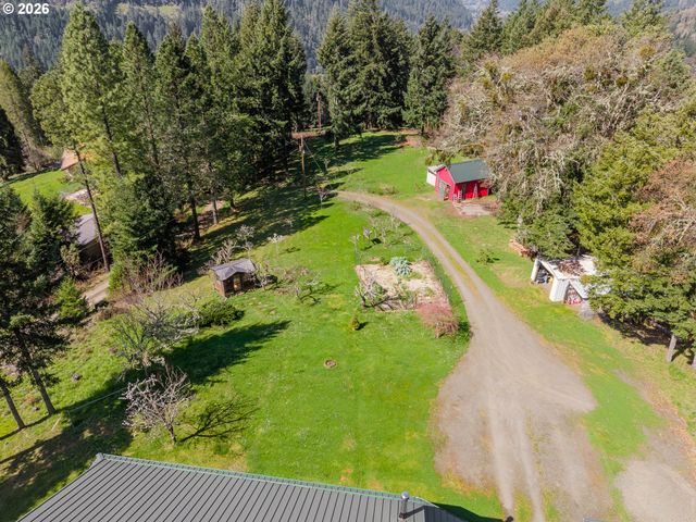 1020 SPOONER RIDGE Ln, Oakland, OR 97462
