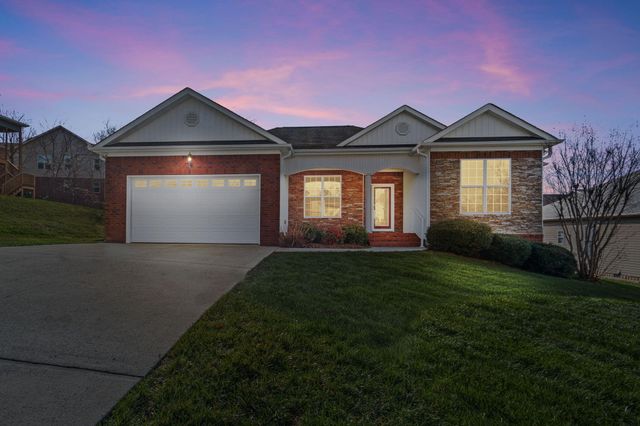 8964 Sunridge Drive, Ooltewah, TN 37363