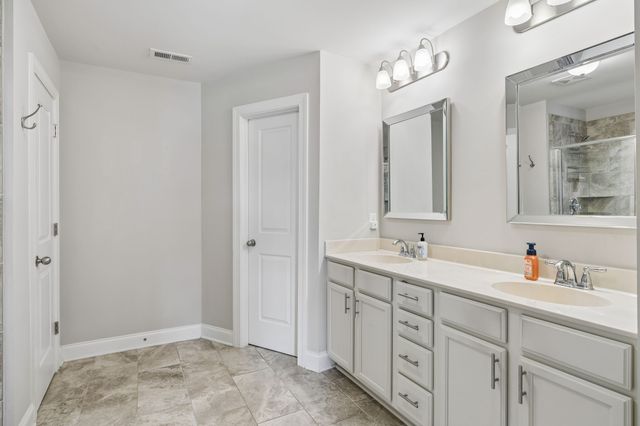 3061 Farmhouse Dr, Franklin, TN 37067