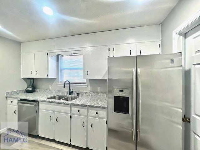 707 Friar Tuck Lane, Hinesville, GA 31313