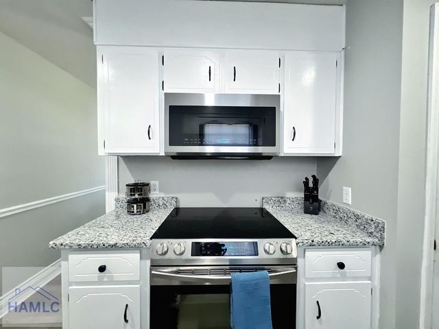 707 Friar Tuck Lane, Hinesville, GA 31313