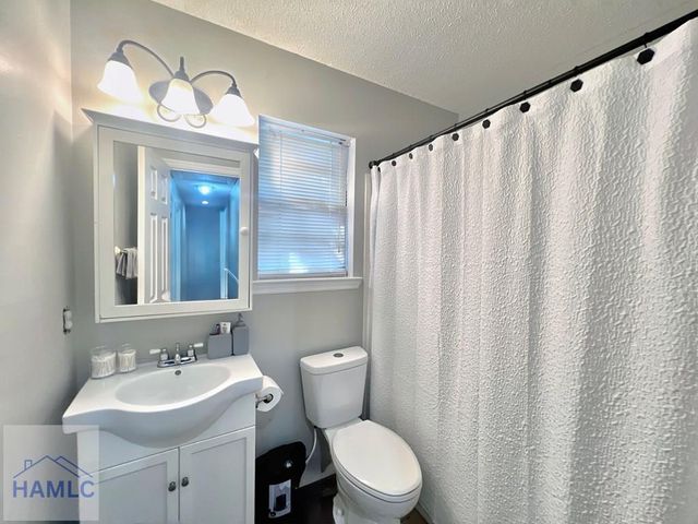 707 Friar Tuck Lane, Hinesville, GA 31313