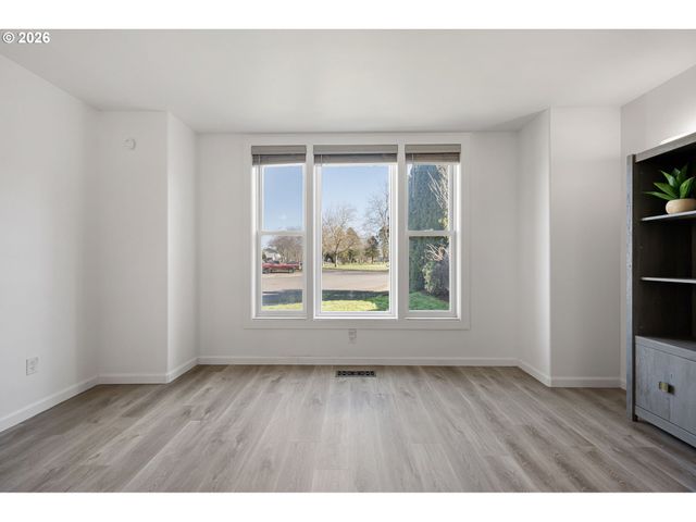 4043 WAGNER St, Eugene, OR 97402