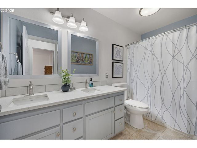 4043 WAGNER St, Eugene, OR 97402