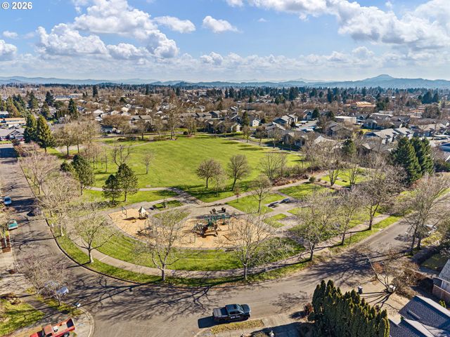 4043 WAGNER St, Eugene, OR 97402