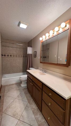 404 Birch Drive, Fredericksburg, IA 50630