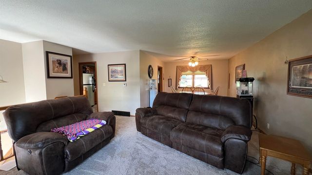 404 Birch Drive, Fredericksburg, IA 50630