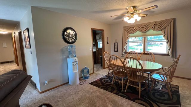 404 Birch Drive, Fredericksburg, IA 50630