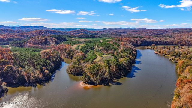 101 Copper Still Way, Madisonville, TN 37354