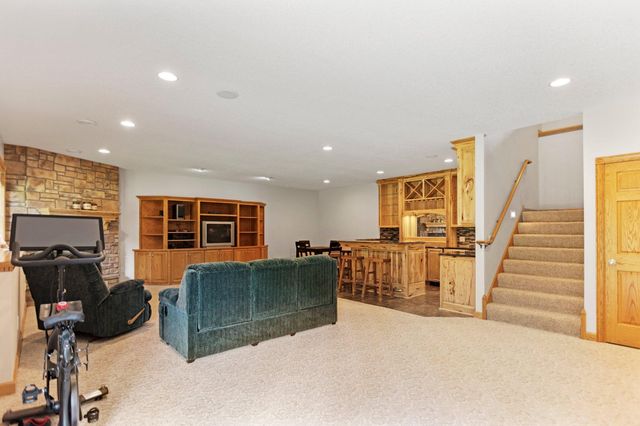 16110 Giefer Avenue, Wheeling Twp, MN 55053