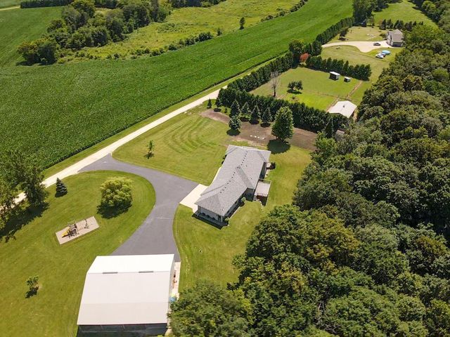 16110 Giefer Avenue, Wheeling Twp, MN 55053