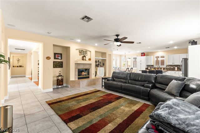 496 Grassrange Lane, Henderson, NV 89052