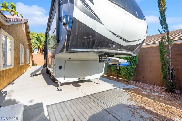 496 Grassrange Lane, Henderson, NV 89052