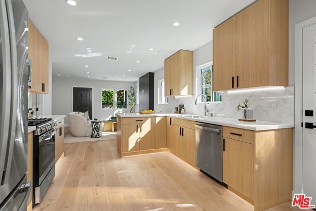 9028 Keith Avenue, West Hollywood, CA 90069