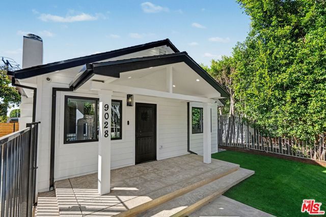 9028 Keith Avenue, West Hollywood, CA 90069