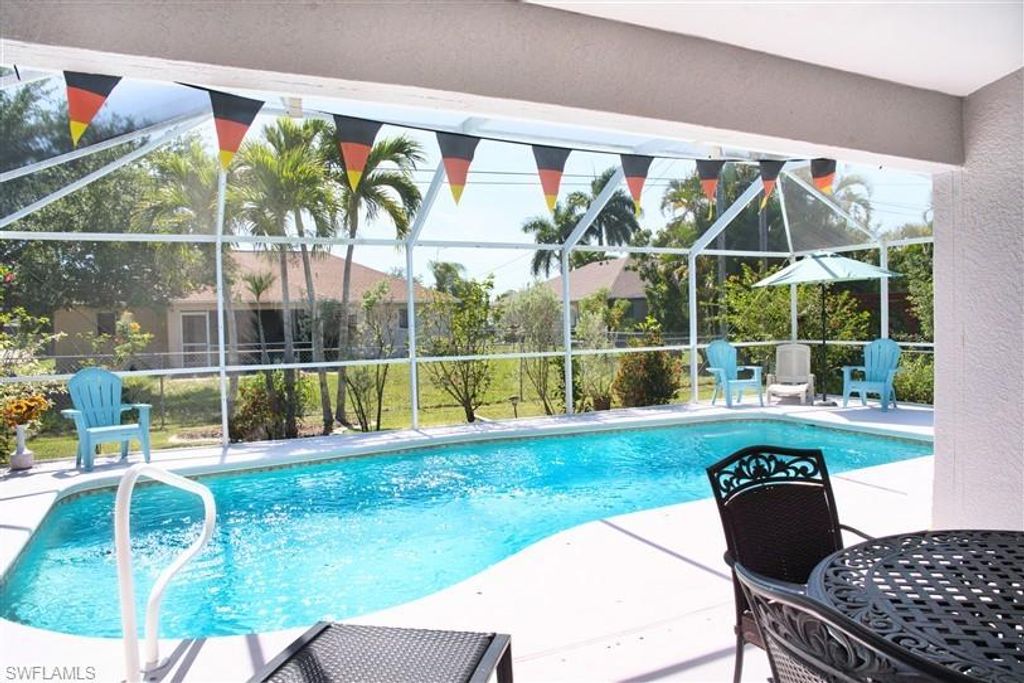 818 SW 11th AVE, CAPE CORAL, FL 33991 — photo 3
